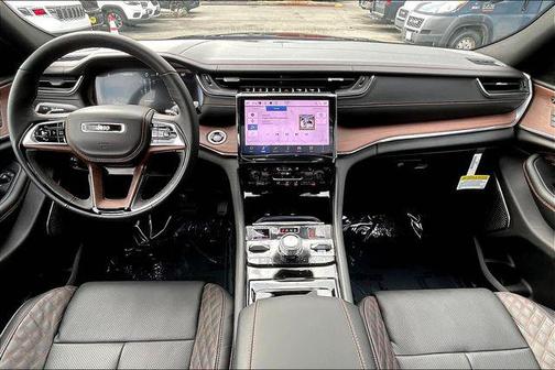 2025 Jeep Grand Cherokee Summit