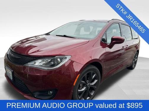 2018 Chrysler Pacifica Touring-L