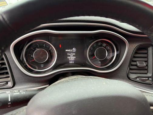 Redline Red Tricoat Pearl 2015 Dodge Challenger R/T Plus