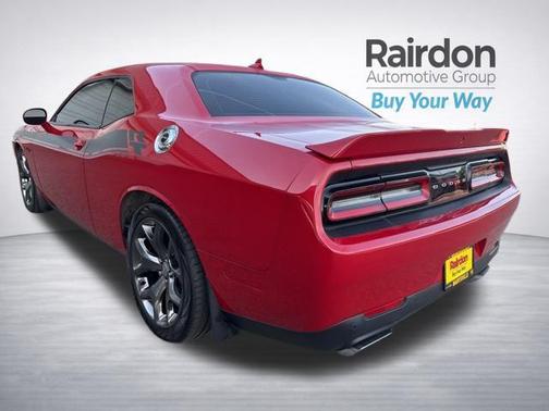 Redline Red Tricoat Pearl 2015 Dodge Challenger R/T Plus
