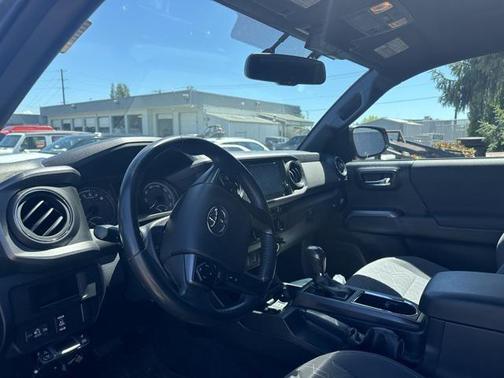 2016 Toyota Tacoma SR5