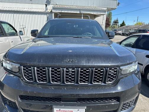 2023 Jeep Grand Cherokee L Summit Reserve