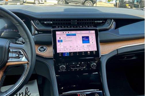 2023 Jeep Grand Cherokee L Summit Reserve