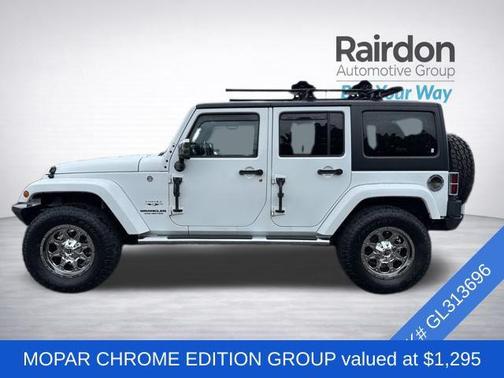 Bright White Clearcoat 2016 Jeep Wrangler Unlimited Sahara