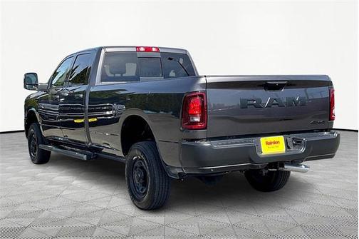 2025 RAM 2500 Tradesman Crew Cab 4x4 8' Box