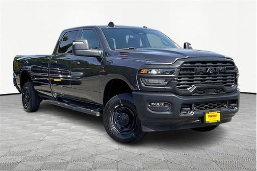 2025 RAM 2500 Tradesman Crew Cab 4x4 8' Box