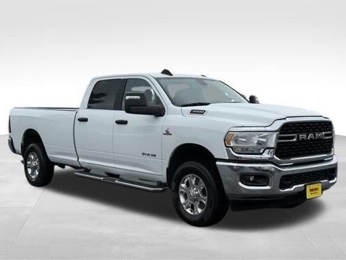 2024 RAM 3500 Big Horn Crew Cab 4x4 8' Box