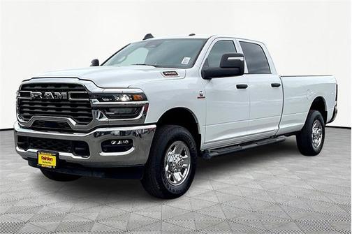 2025 RAM 3500 Tradesman Crew Cab 4x4 8' Box