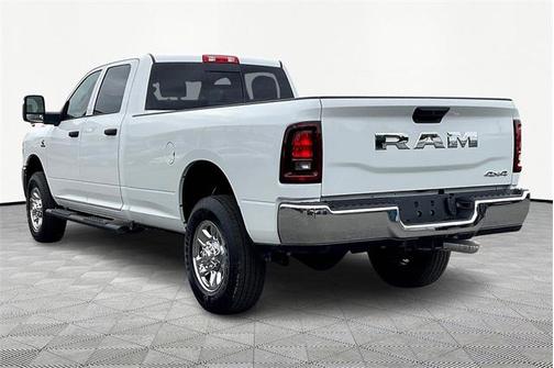 2025 RAM 3500 Tradesman Crew Cab 4x4 8' Box