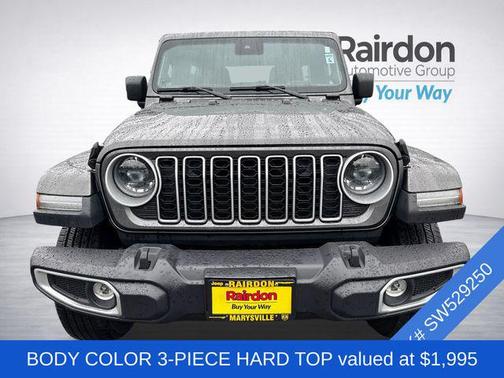 Granite Crystal Metallic Clearcoat 2025 Jeep Wrangler 4-Door Sahara 4x4