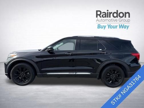 AGATE BLACK METALLIC 2022 Ford Explorer Limited