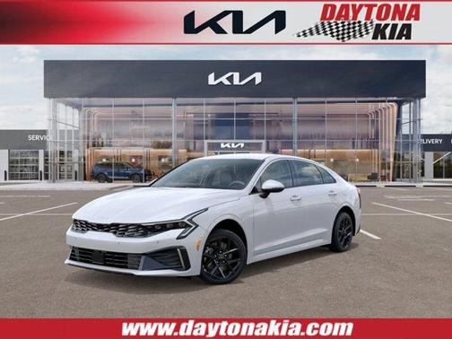 Snow White Pearl 2026 Kia K5 LXS