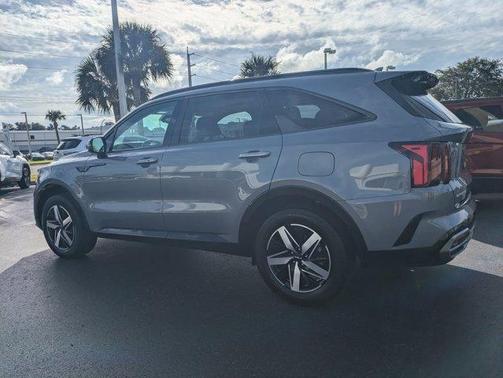 2023 Kia Sorento S