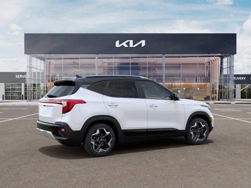 Clear White / Black Roof 2026 Kia Seltos S