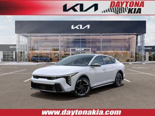 Snow White Pearl 2026 Kia K4 GT-LINE