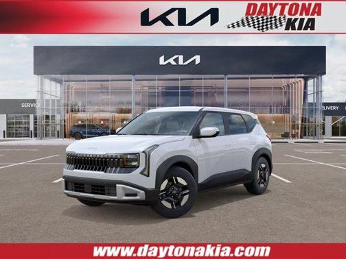 Snow White Pearl 2027 Kia Seltos LX