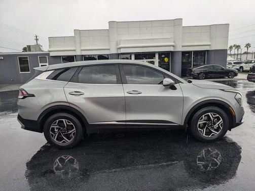 2025 Kia Sportage LX