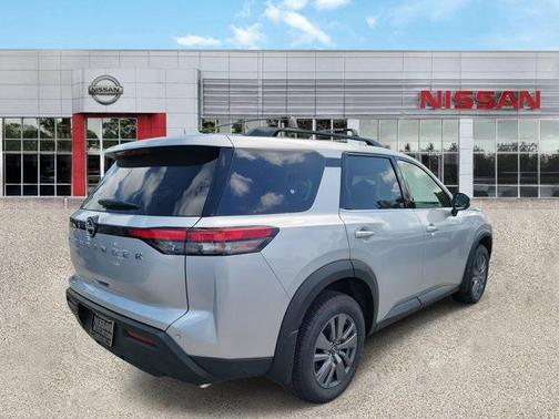 2025 Nissan Pathfinder SV FWD