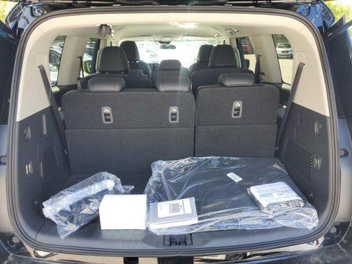 2026 Nissan Armada SV