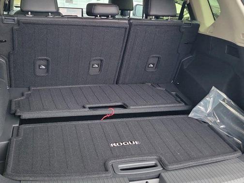 Super Black 2026 Nissan Rogue Platinum