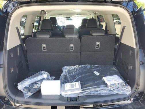 2026 Nissan Armada SV