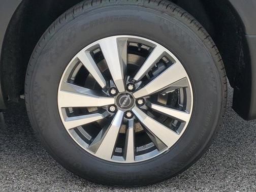 2025 Nissan Pathfinder SL FWD