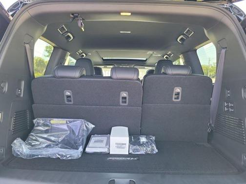 2025 Nissan Armada PRO-4X 4WD