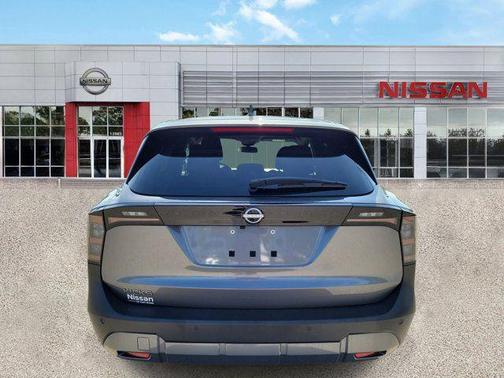 Gun Metallic 2025 Nissan Kicks SV