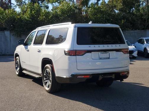 2024 Jeep Wagoneer L Series II 4x2