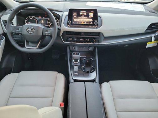 Everest White Pearl Tricoat 2026 Nissan Rogue Dark Armor