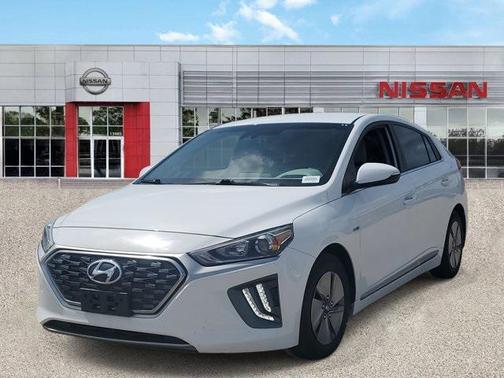 2020 Hyundai IONIQ Hybrid SE