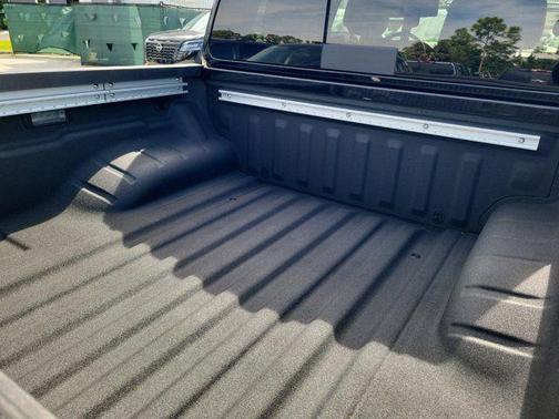 Super Black 2026 Nissan Frontier PRO-4X