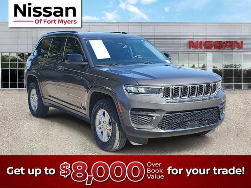 2022 Jeep Grand Cherokee Laredo