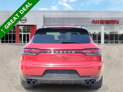2020 Porsche Macan Base