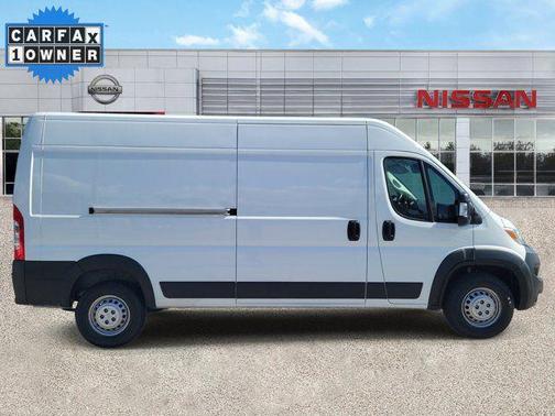 Bright White Clearcoat 2025 RAM ProMaster 2500 Tradesman