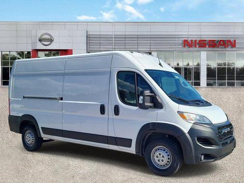Bright White Clearcoat 2025 RAM ProMaster 2500 Tradesman