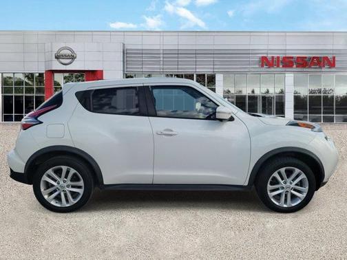 2016 Nissan Juke SV
