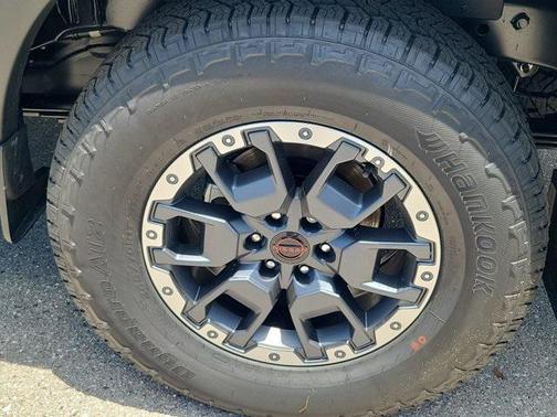2025 Nissan Frontier PRO-X