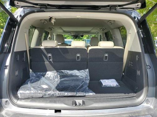 2025 Nissan Armada Platinum 2WD