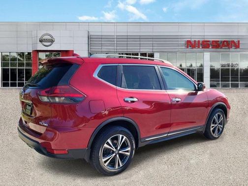 2017 Nissan Rogue SL