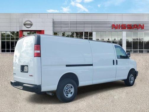 2023 GMC Savana 2500 Work Van