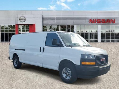 2023 GMC Savana 2500 Work Van