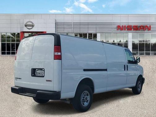 2023 GMC Savana 2500 Work Van