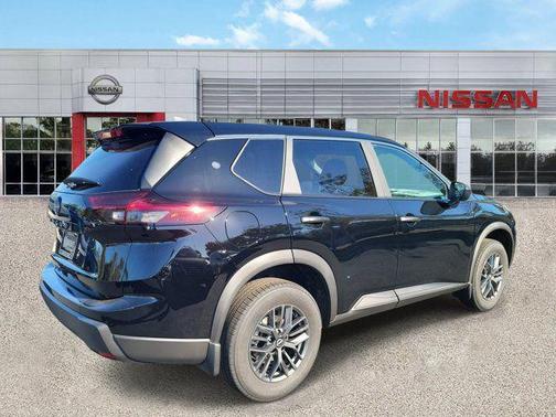 Super Black 2026 Nissan Rogue S
