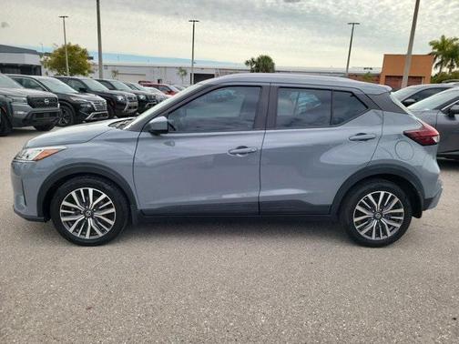 2021 Nissan Kicks SV