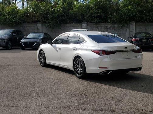 2025 Lexus ES 350 Base