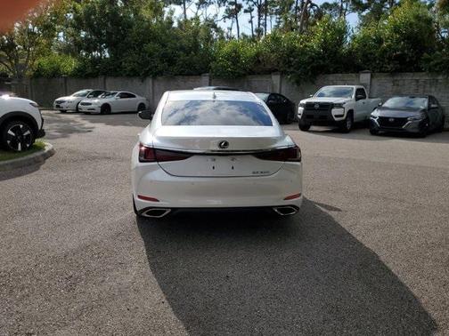 2025 Lexus ES 350 Base