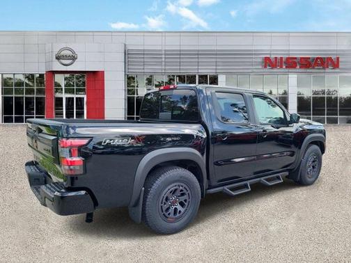 2025 Nissan Frontier PRO-X