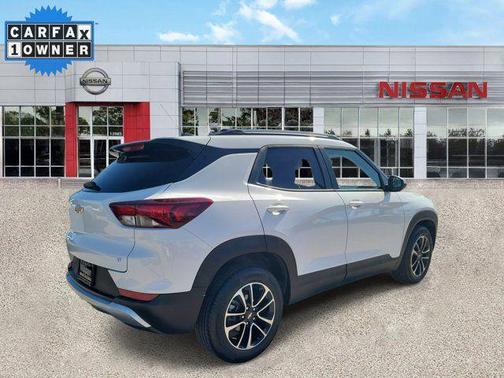 Summit White 2025 Chevrolet Trailblazer LT