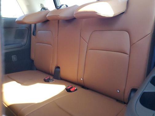 2025 Nissan Pathfinder Platinum FWD
